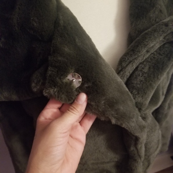 TIMING Olive Green Faux Fur Glam Plush Peacoat NWT - Picture 5 of 8